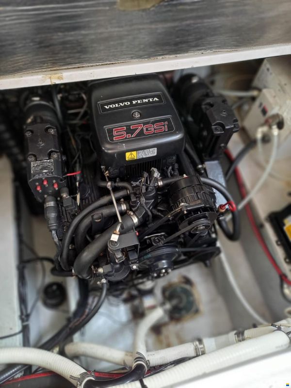 Four Winns Vista 258