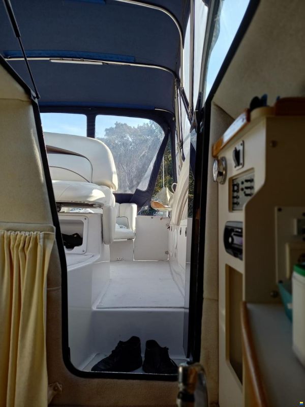 Four Winns Vista 258