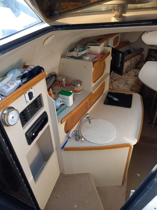 Four Winns Vista 258