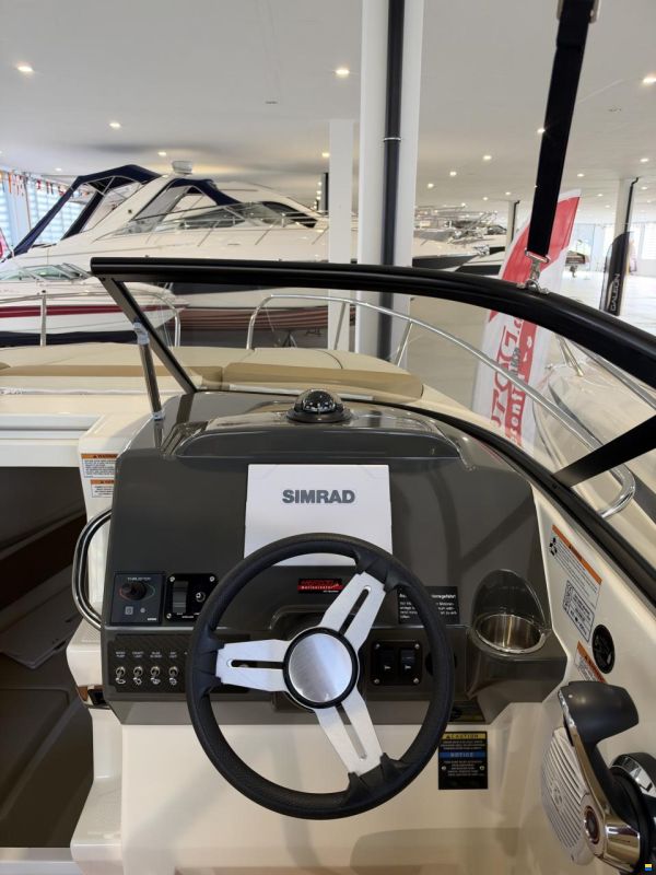 Bayliner 742 R