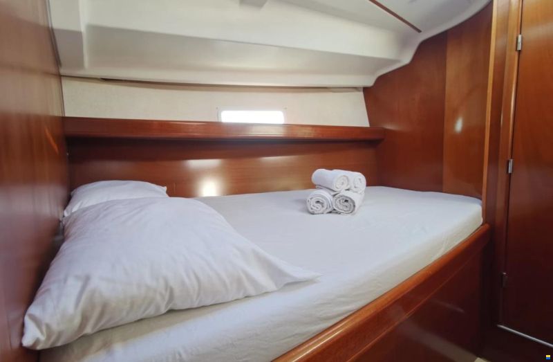 Beneteau Oceanis 393