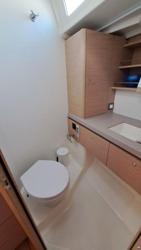 Beneteau Oceanis 51.1