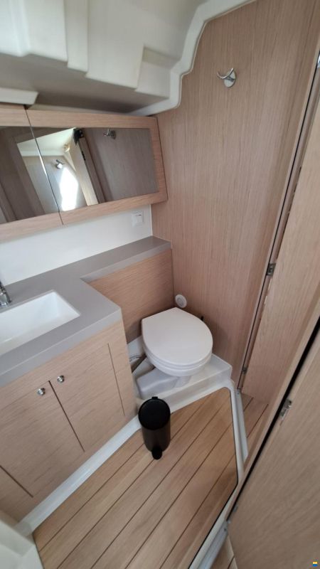 Beneteau Oceanis 51.1