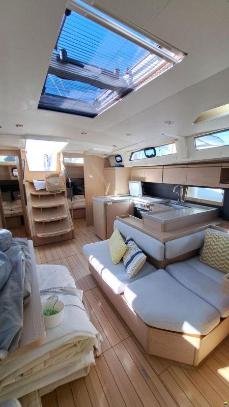 Beneteau Oceanis 51.1