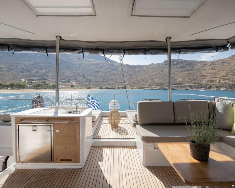 Fountaine Pajot Alegria 67