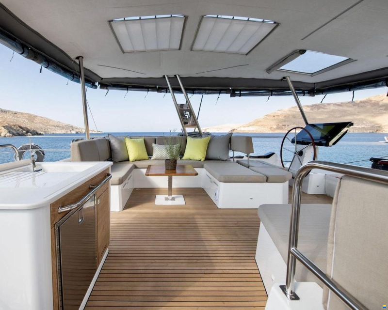 Fountaine Pajot Alegria 67