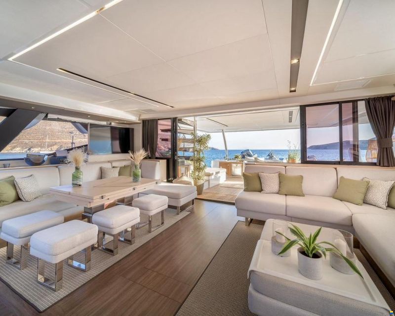 Fountaine Pajot Alegria 67