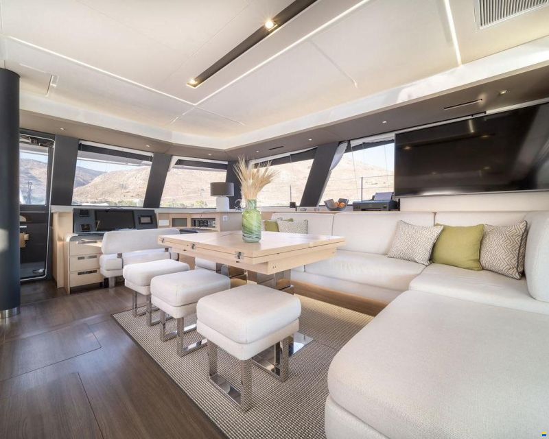 Fountaine Pajot Alegria 67