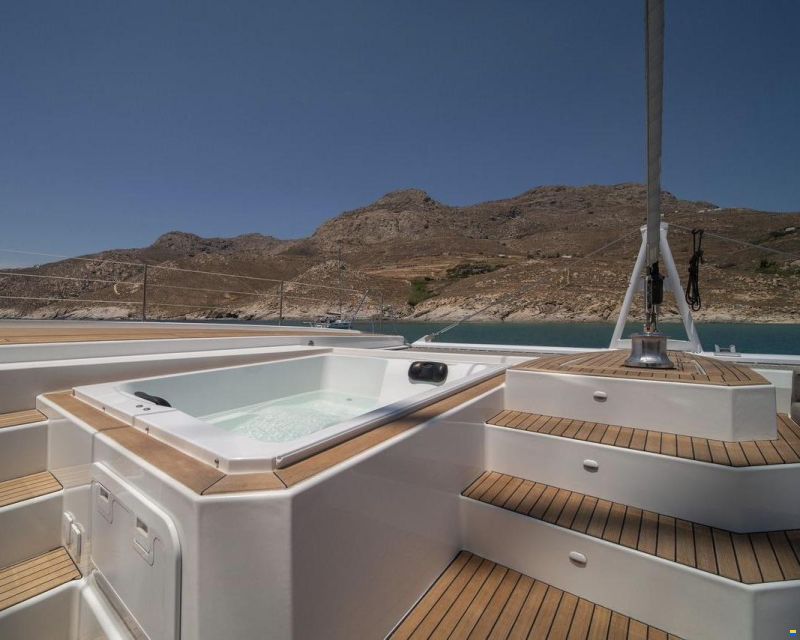 Fountaine Pajot Alegria 67
