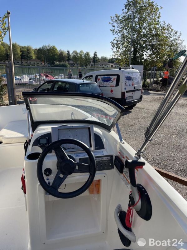Bayliner Element E6