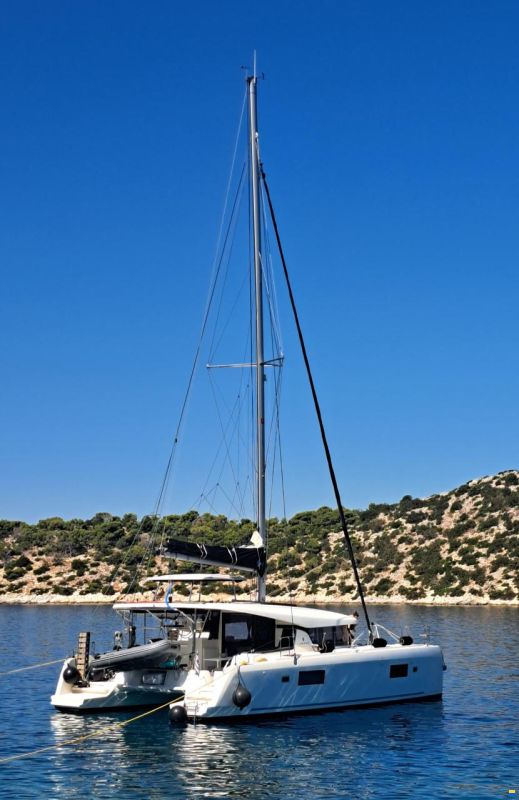 Lagoon 42