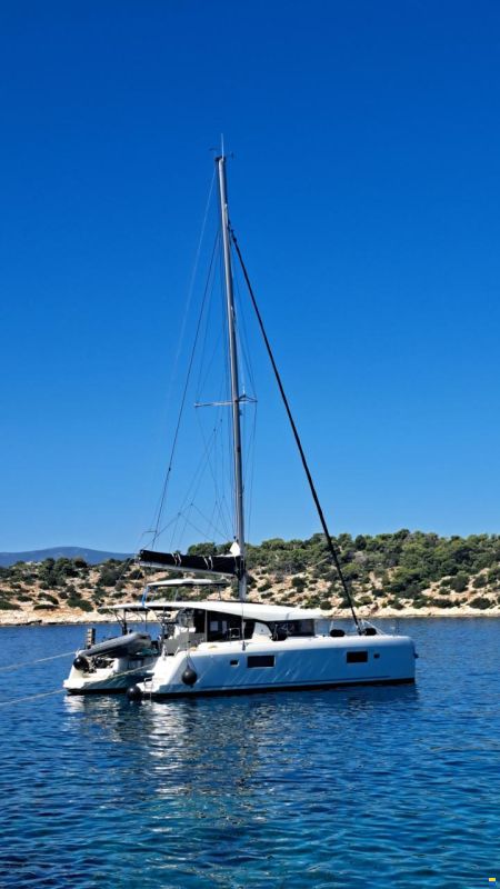Lagoon 42