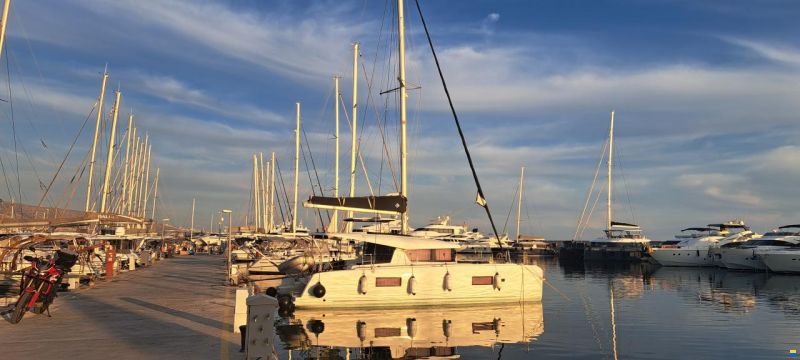 Lagoon 42
