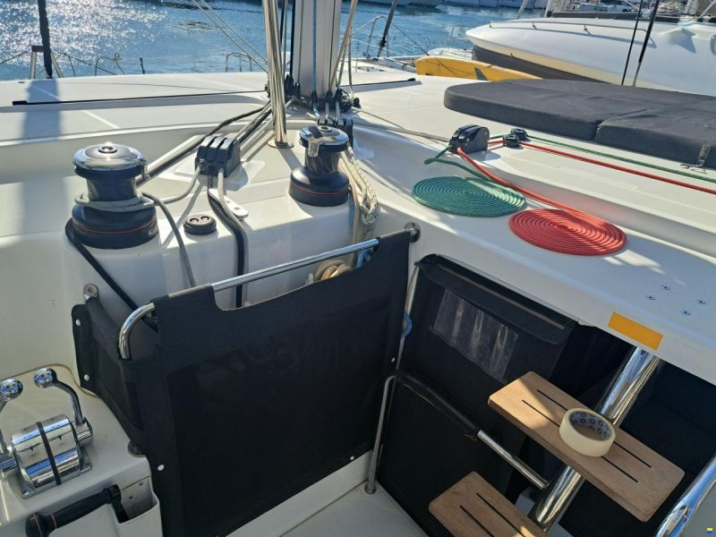 Lagoon 42