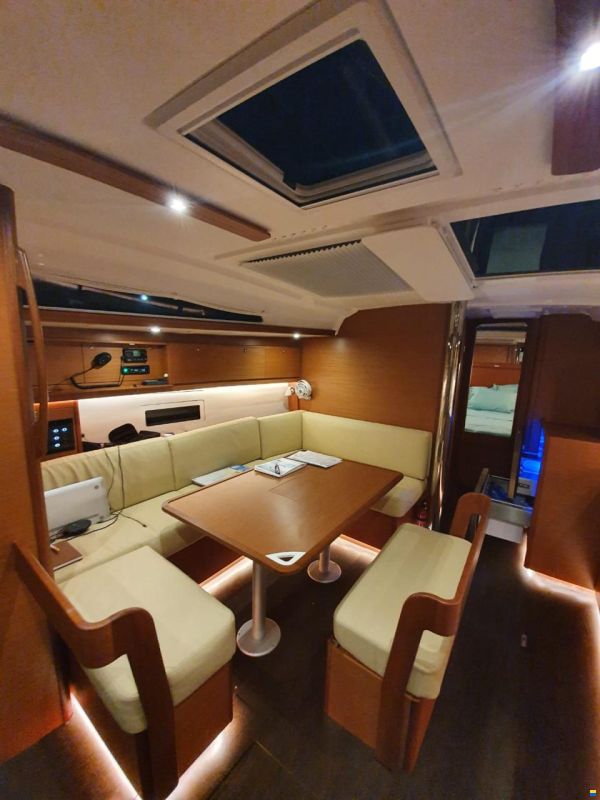 Dufour 430 GL
