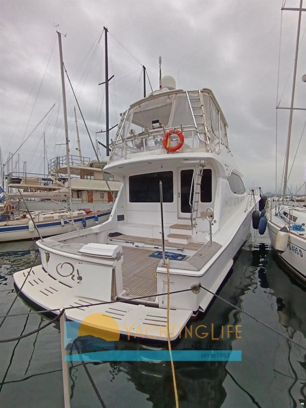 Hatteras 64 Convertible
