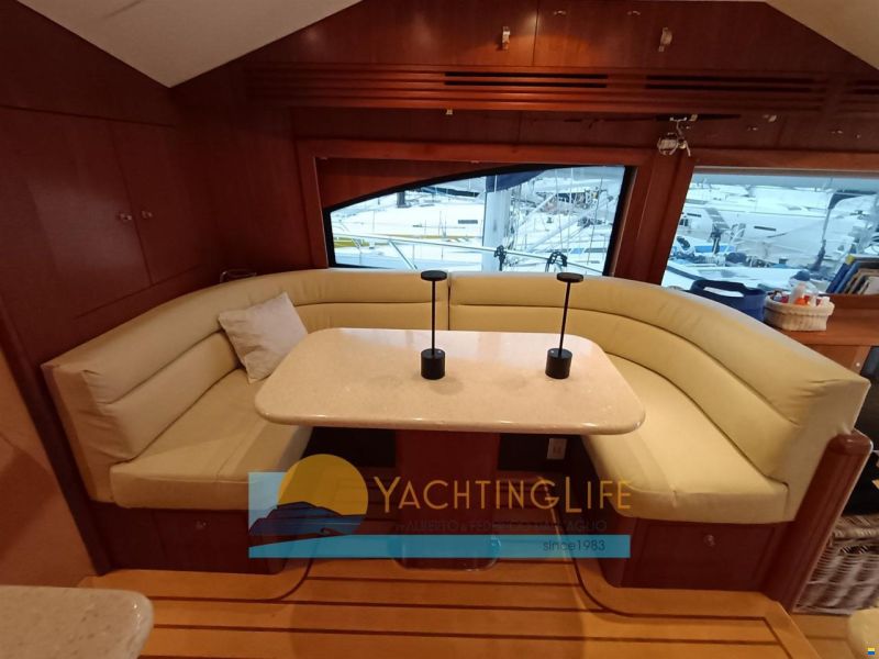 Hatteras 64 Convertible