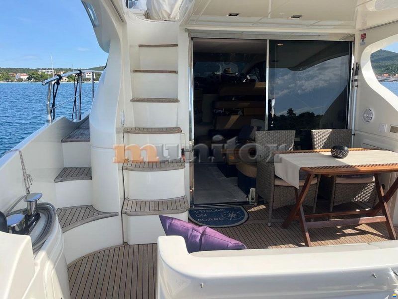 Azimut 43 Fly