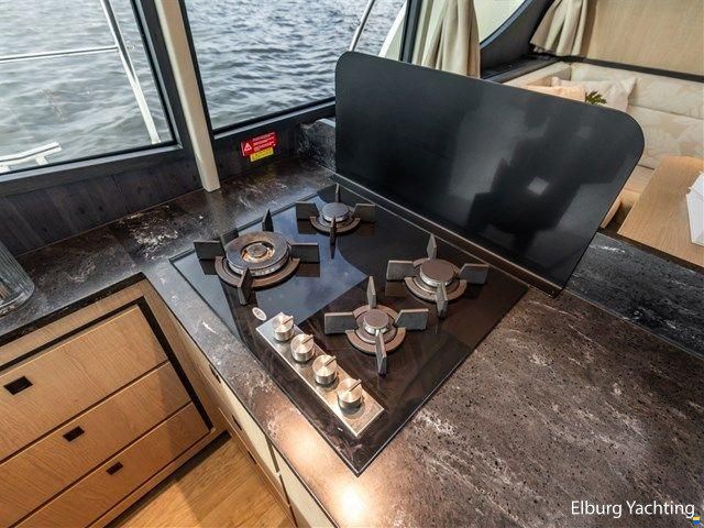 Argos 13.50 - Three Cabin - Sunroof