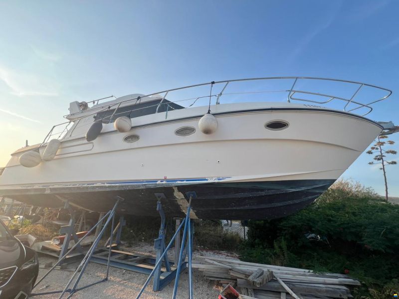 Azimut Flybridge 37