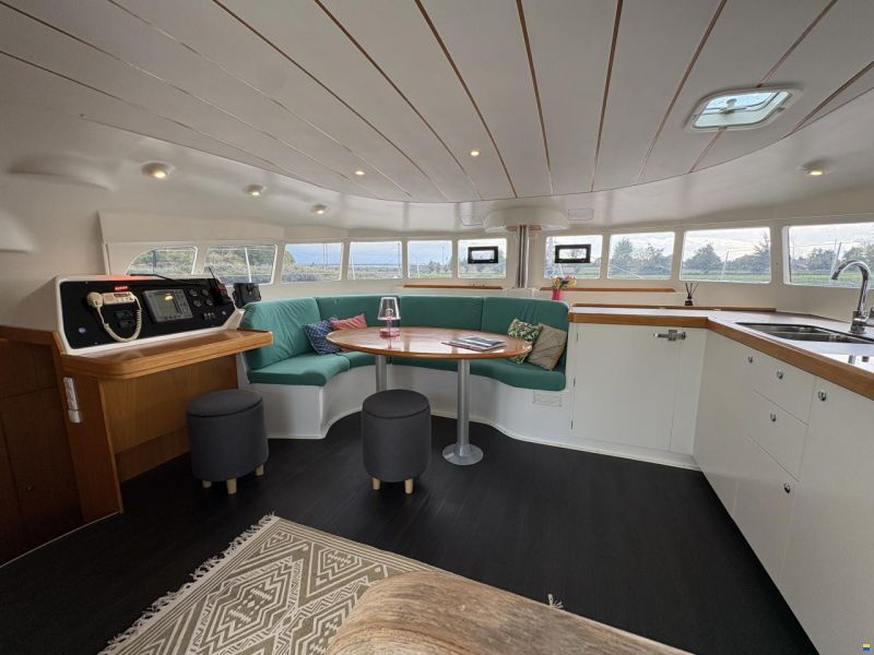 Lagoon 410