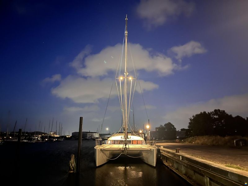 Lagoon 410