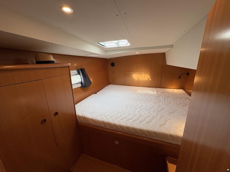 Lagoon 410