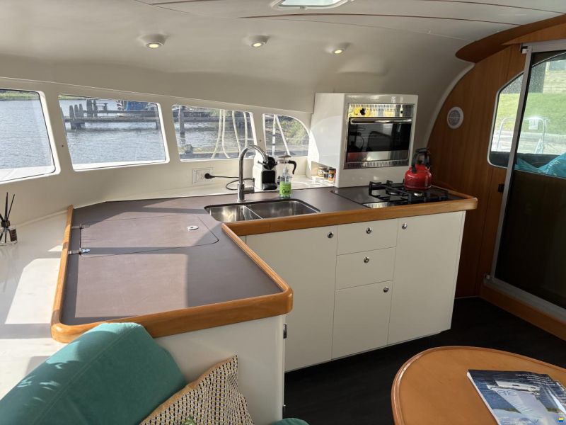 Lagoon 410