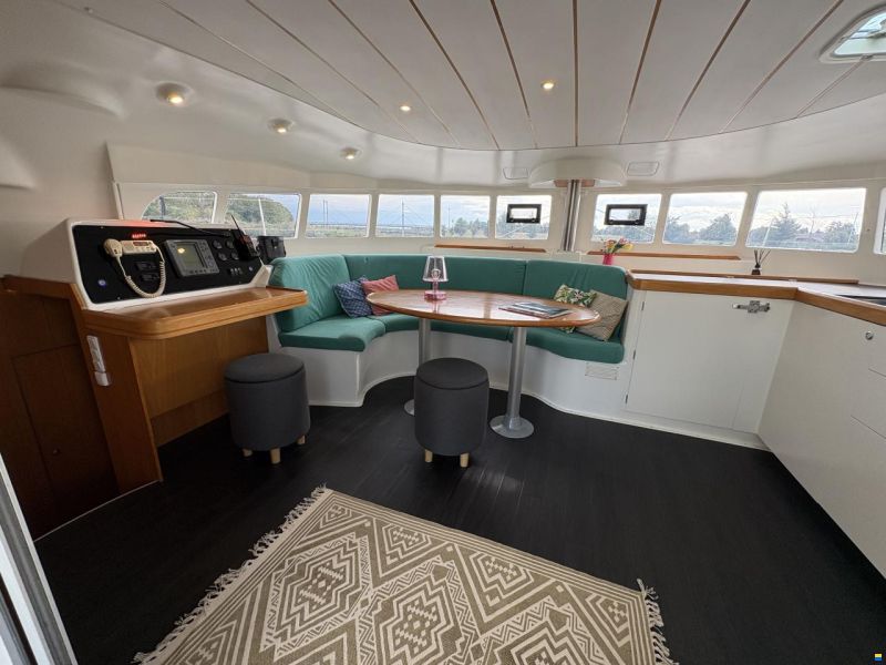 Lagoon 410