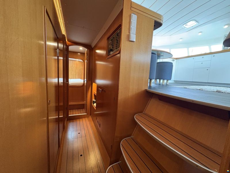 Lagoon 410