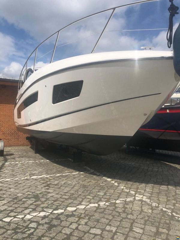 Sunseeker Portofino 40