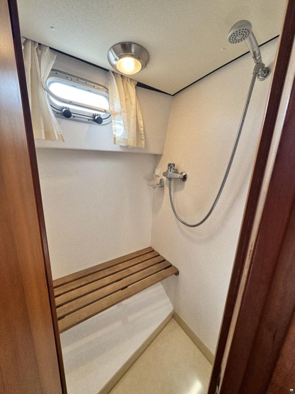 Linssen Grand Sturdy 29.9 AC