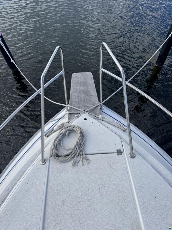Marex 7100 Sport Cruiser