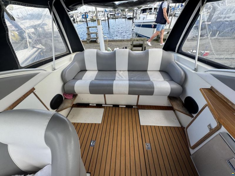 Marex 7100 Sport Cruiser