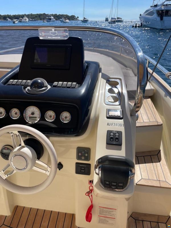 Invictus 280GT