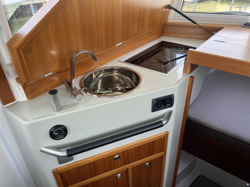 Sargo 28 Explorer