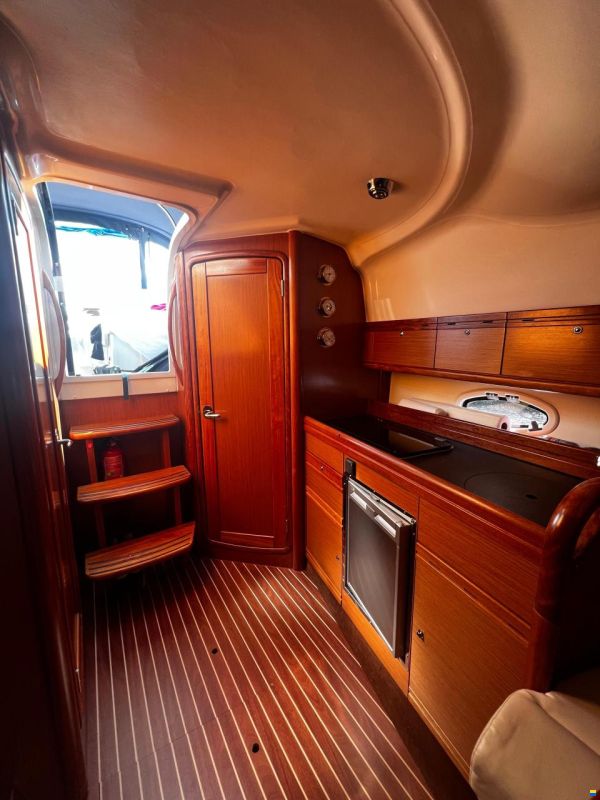 Bavaria S30 White Edition