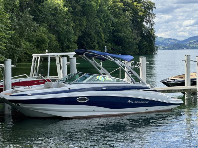 Crownline E2