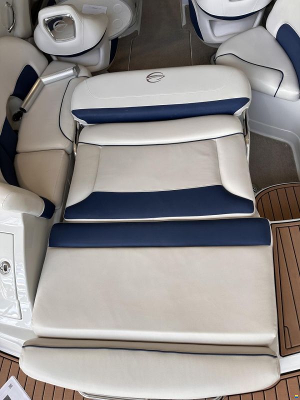 Crownline E2