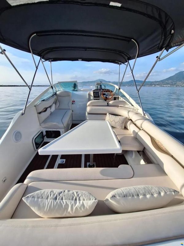 Bateau Doral 250SE
