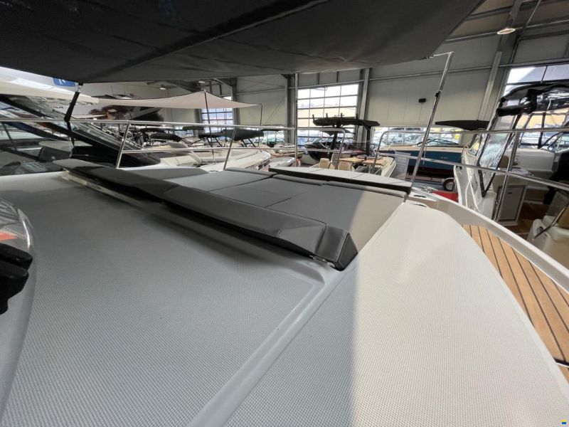Jeanneau Merry Fisher 1095 Fly S2