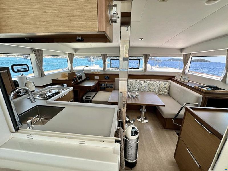Lagoon 40