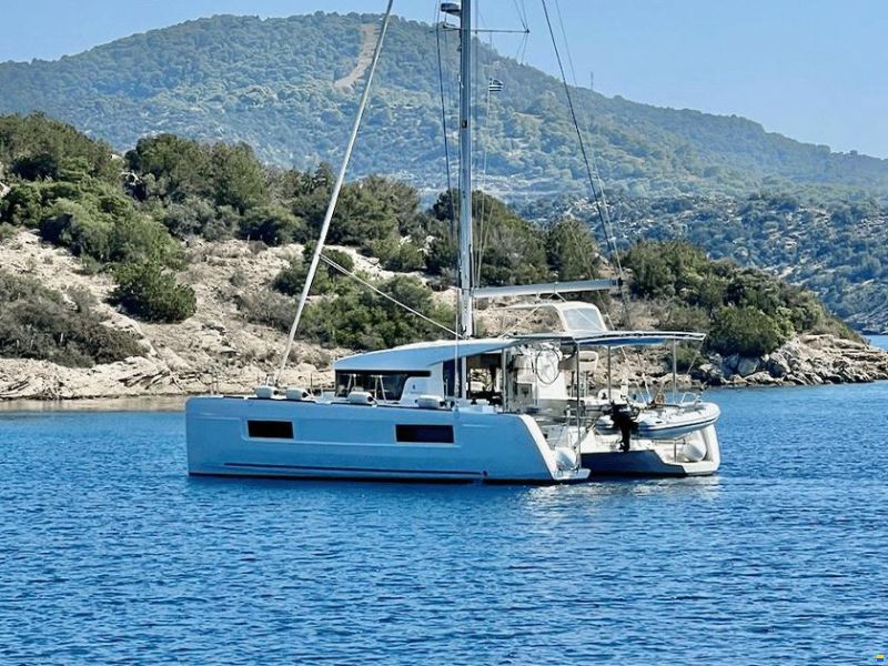 Lagoon 40