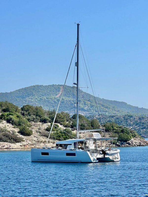 Lagoon 40