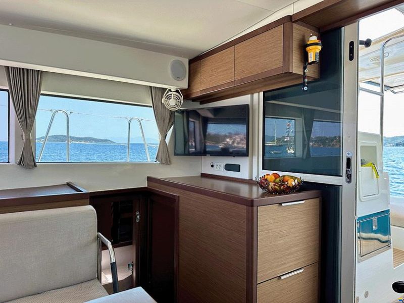 Lagoon 40