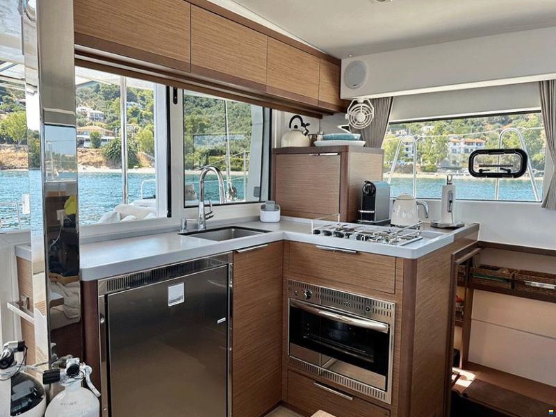 Lagoon 40