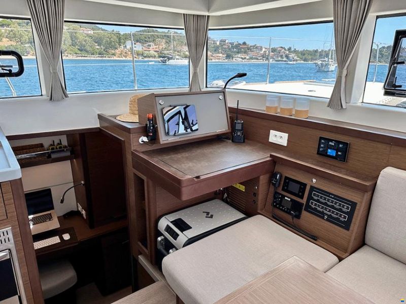 Lagoon 40
