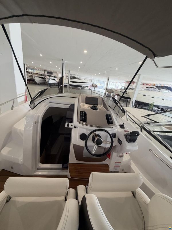 Sessa Key Largo 27 Inboard