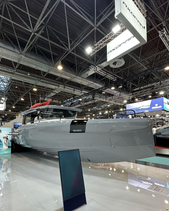 Axopar 45 Cross Cabin