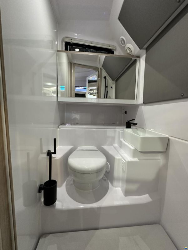 Axopar 45 Cross Cabin